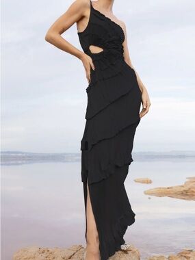Elegant Black One-Shoulder Ruched Cutout Maxi Dress